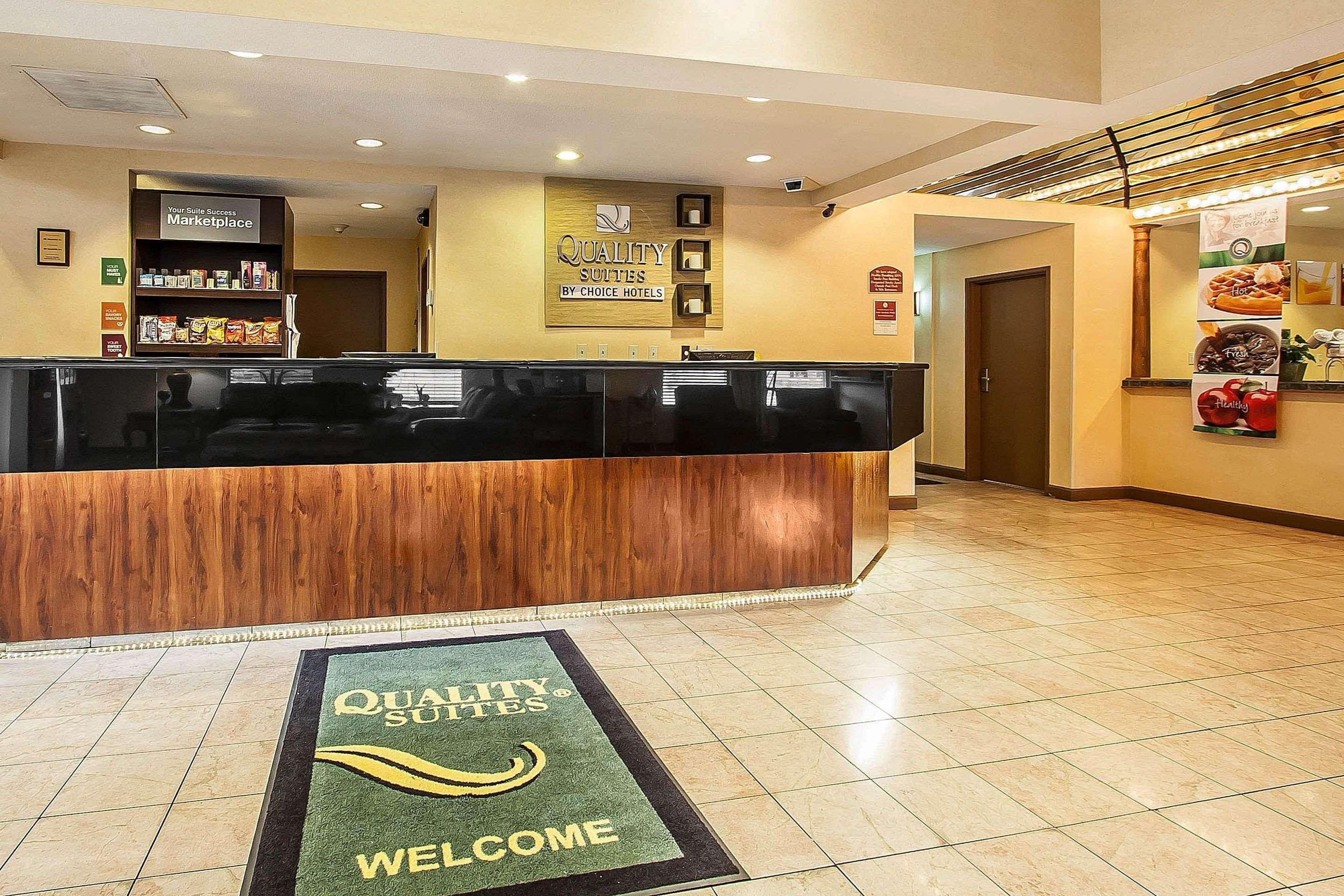 La Quinta Inn & Suites By Wyndham Memphis I-240 Bagian luar foto