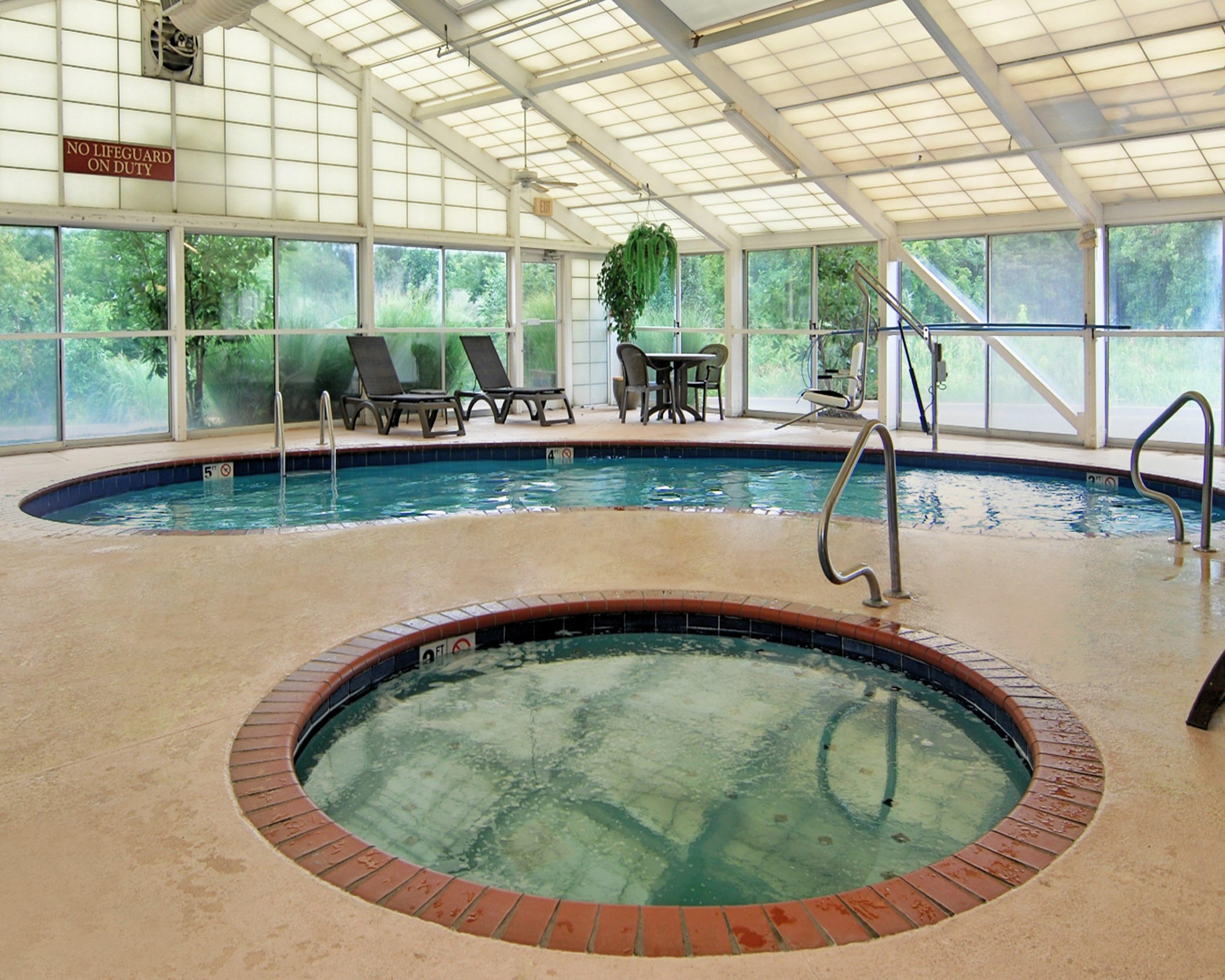 La Quinta Inn & Suites By Wyndham Memphis I-240 Bagian luar foto