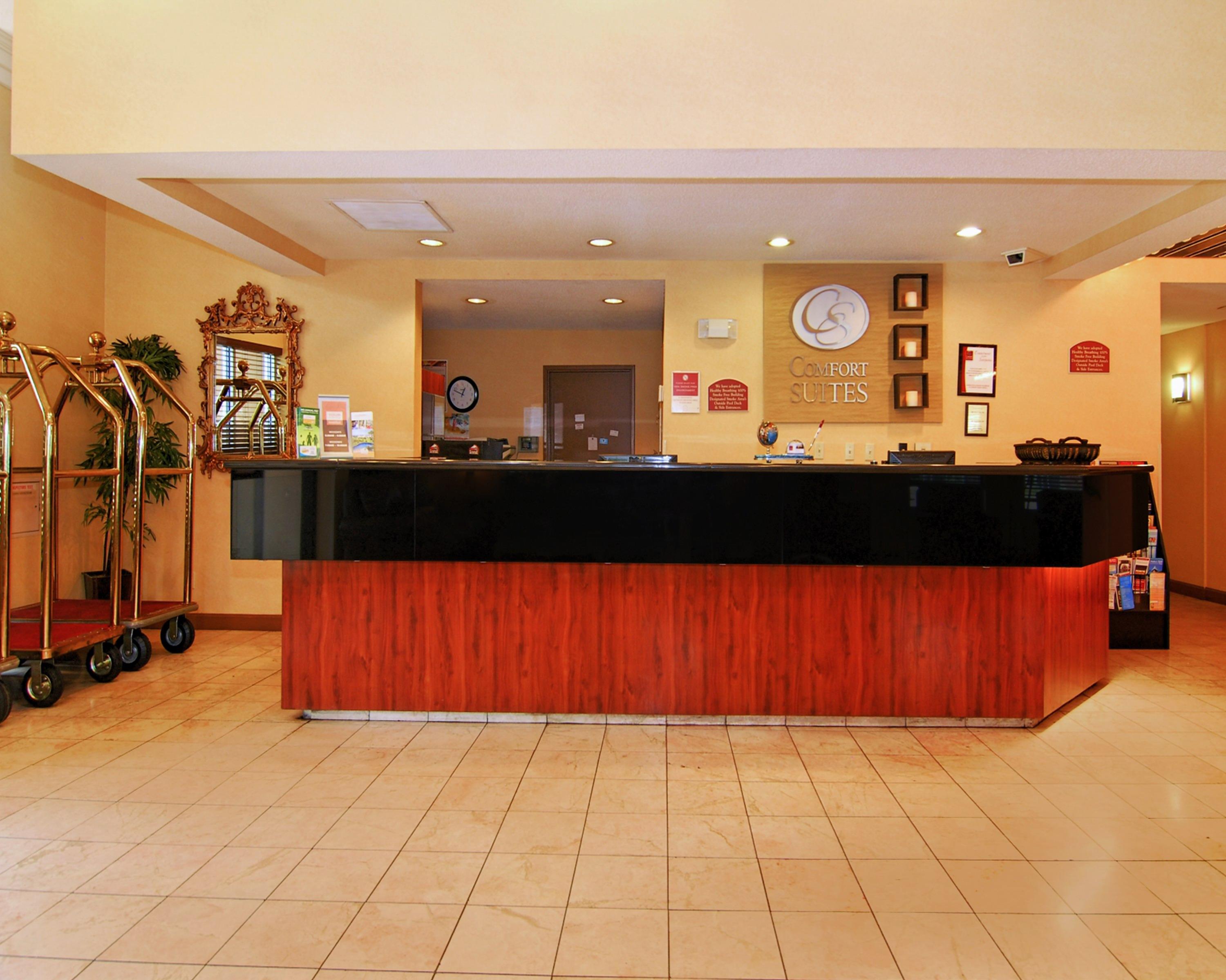 La Quinta Inn & Suites By Wyndham Memphis I-240 Bagian luar foto