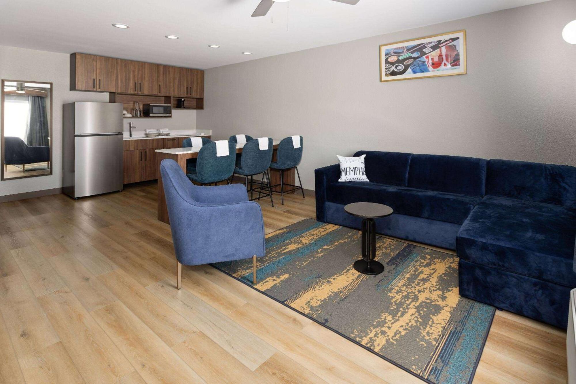 La Quinta Inn & Suites By Wyndham Memphis I-240 Bagian luar foto