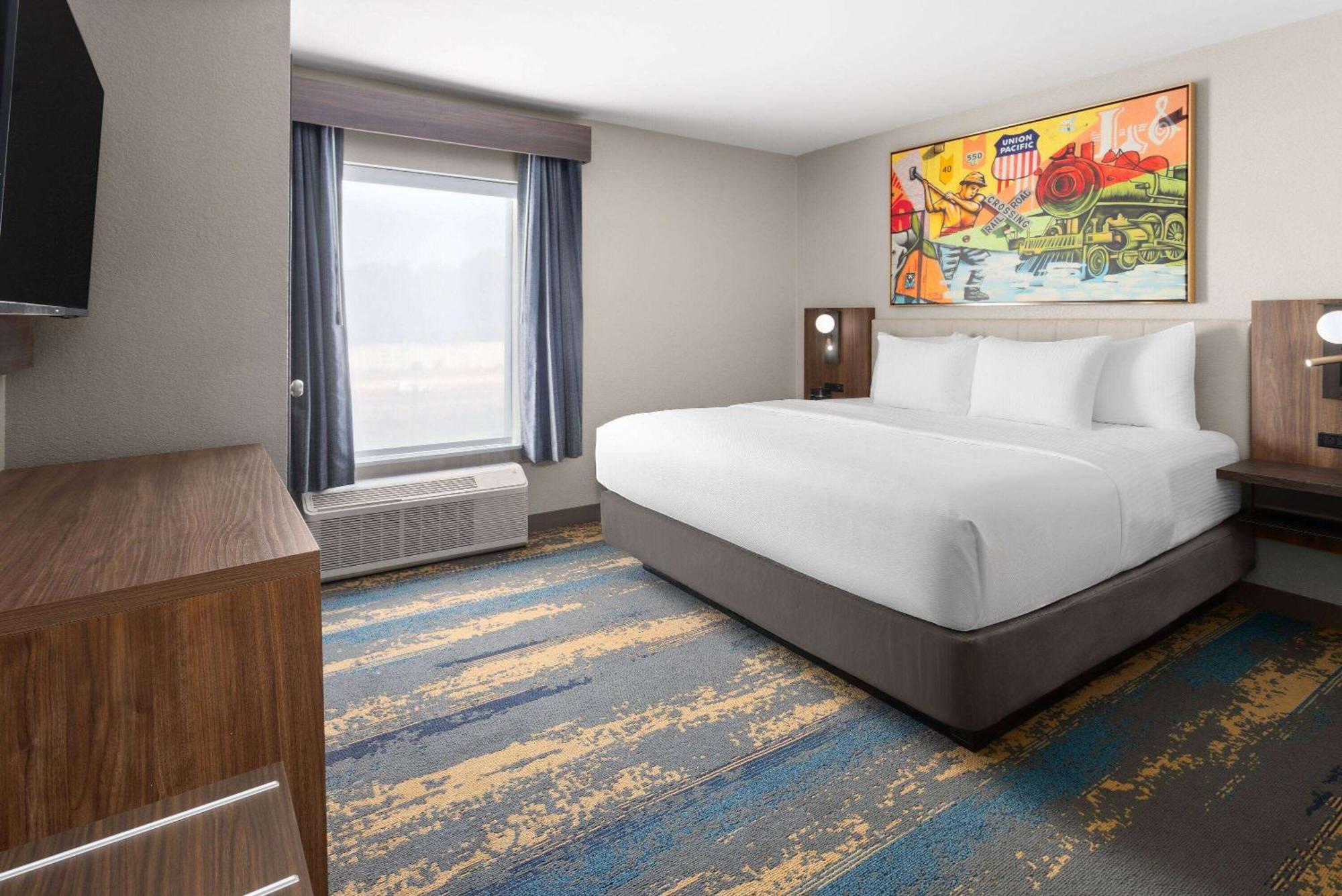 La Quinta Inn & Suites By Wyndham Memphis I-240 Bagian luar foto